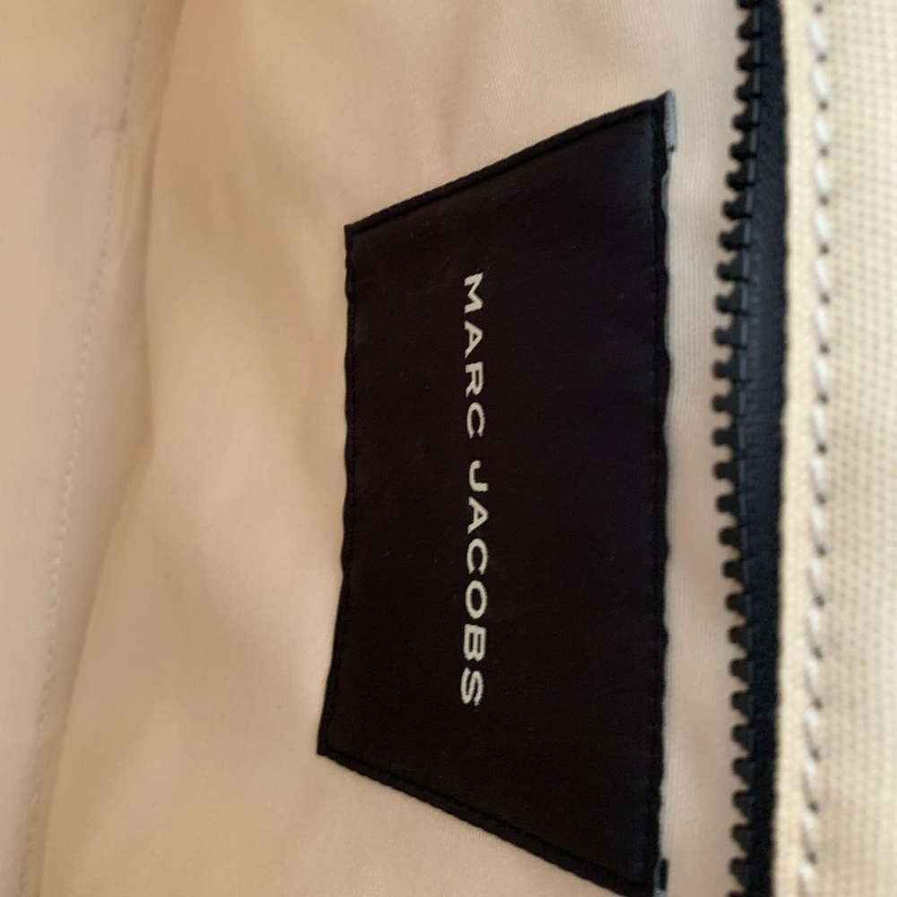 Marc Jacobs Beige Tote with Red and Yellow Accents - Picture 5 of 12